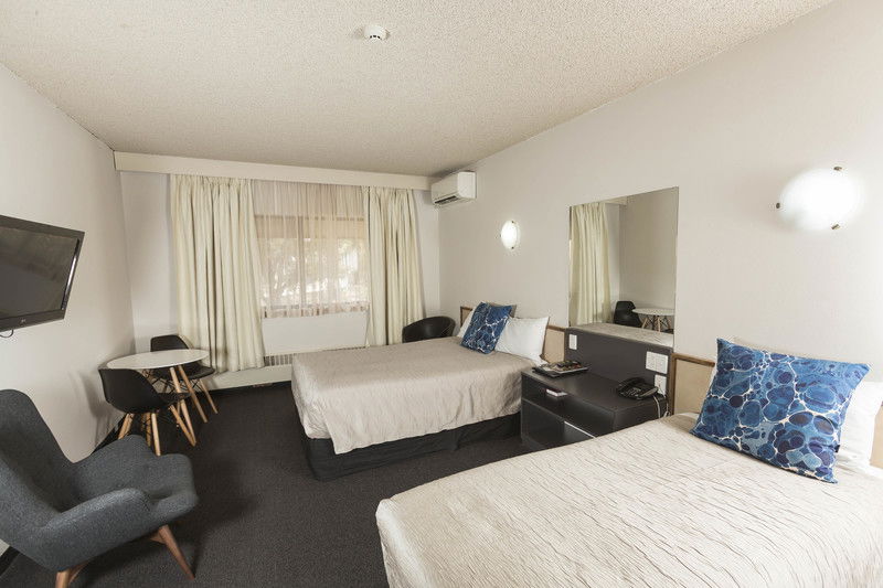 Weetangera ACT Airlie Beach Holiday