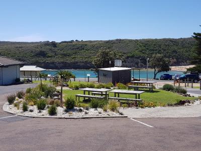 Southern Ocean Motor Inn Port Campbell - Airlie Beach Holiday 11