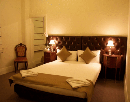 Ambassadors Hotel - Airlie Beach Holiday 3