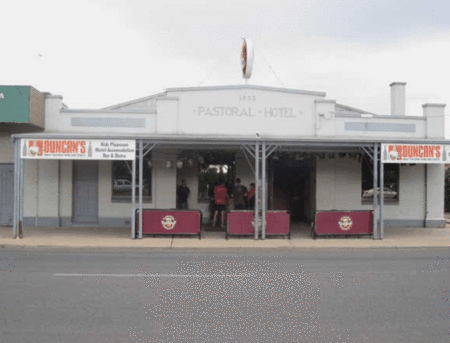 Pastoral Hotel - Airlie Beach Holiday