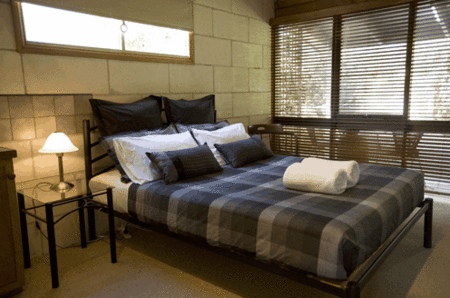 Port O Call Motel - Airlie Beach Holiday 1