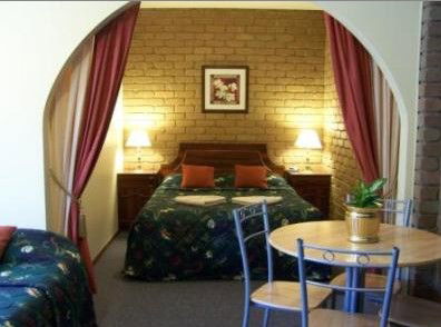 Albury Classic Motor Inn - Airlie Beach Holiday 4