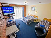 Torquay Tropicana Motel - Airlie Beach Holiday 2