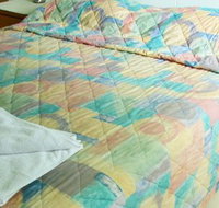 Coral Reef Resort  Holiday Apartments - Airlie Beach Holiday