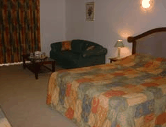 Albert Facey Motor Inn - Airlie Beach Holiday