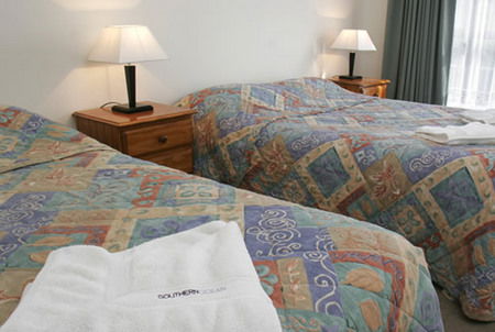 Southern Ocean Motor Inn Port Campbell - Airlie Beach Holiday 0
