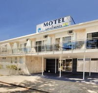 Manly Oceanside Accommodation - Airlie Beach Holiday
