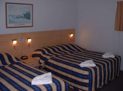 Maitland City Motel - Airlie Beach Holiday 1