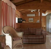 Glen Ayr Cottages - Airlie Beach Holiday