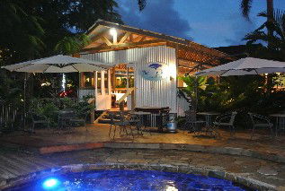 Mackays Mission Beach - Airlie Beach Holiday 0