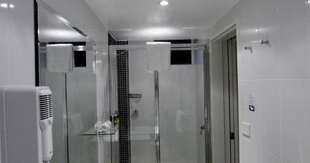 Townhouse Hotel - Airlie Beach Holiday 3
