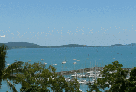 Sunlit Waters Studio Apartments - Airlie Beach Holiday 2