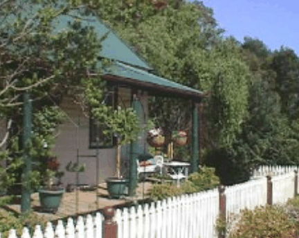 Trines Cottage - Airlie Beach Holiday