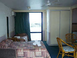 Club Surfers - Airlie Beach Holiday