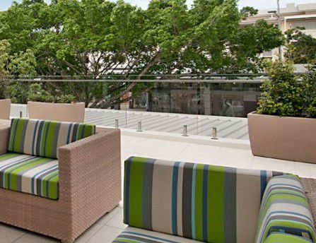 Fairshore Beachfront Apartments - Airlie Beach Holiday 4