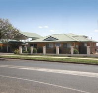 Across Country Motor Inn - Airlie Beach Holiday