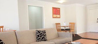 Charles Sturt Motor Inn - Airlie Beach Holiday 4