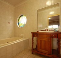Country Gardens Motor Inn - Airlie Beach Holiday