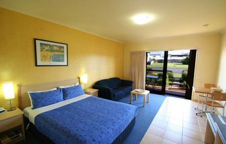 Seaview Motel & Apartments - Airlie Beach Holiday 2