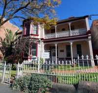Alishan International Guesthouse - Airlie Beach Holiday