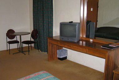 Seaton Arms Motor Inn - Airlie Beach Holiday 1