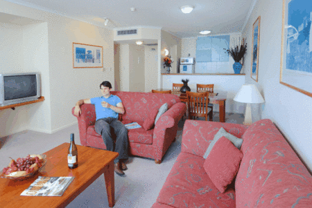 Central Dockside Apartments - Airlie Beach Holiday