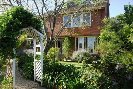 Kirkendale Bed And Breakfast - Airlie Beach Holiday 0