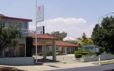 Country Comfort Cowra Countryman Motor Inn - Airlie Beach Holiday 0