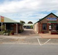 Lake Albert Motel - Airlie Beach Holiday