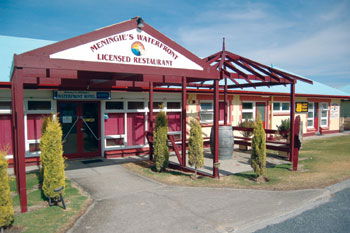Meningies Waterfront Motel - Airlie Beach Holiday 0