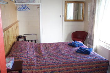 Meningies Waterfront Motel - Airlie Beach Holiday 1