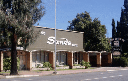 The Sands Motel - Airlie Beach Holiday 0
