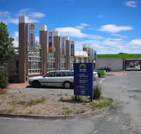 Waurn Ponds Hotel - Airlie Beach Holiday