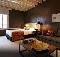 Harbour Rocks Hotel - Airlie Beach Holiday