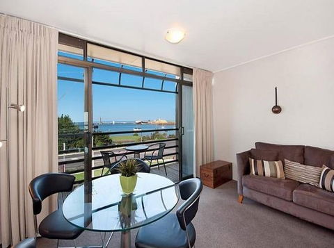 Centreport Units - Airlie Beach Holiday 2