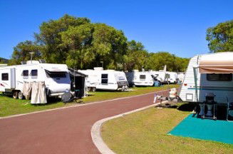 Emu Beach Holiday Park - Airlie Beach Holiday 0