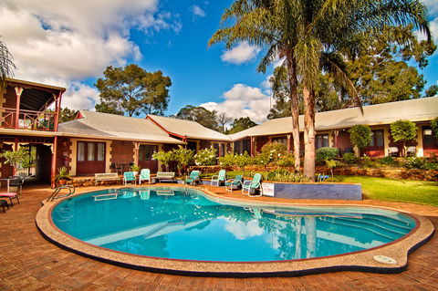Heritage Country Motel - Airlie Beach Holiday 2