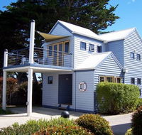 Rayville Boat Houses - Airlie Beach Holiday