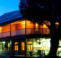Abernethy Guesthouse - Airlie Beach Holiday