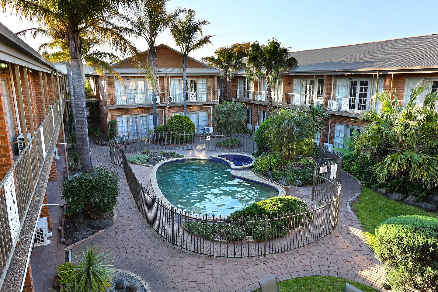 Kangaroo Ground VIC Airlie Beach Holiday