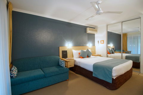Lord Byron Resort - Airlie Beach Holiday 1