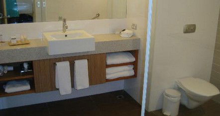 Desert Gardens Hotel - Airlie Beach Holiday 3