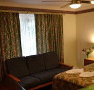 Palms Bed and Breakfast - Airlie Beach Holiday