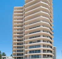 Beachside Tower - Airlie Beach Holiday