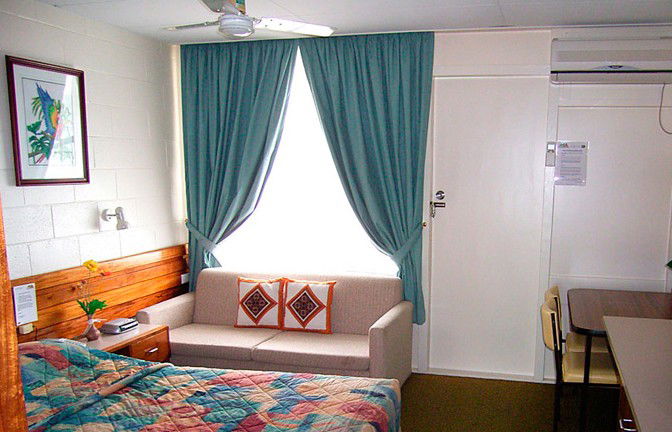 Hodgson QLD Airlie Beach Holiday
