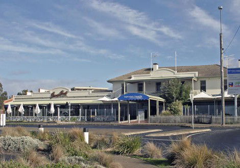 Barwon Heads Hotel - Airlie Beach Holiday 3