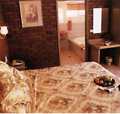 Colonial Motor Lodge - Airlie Beach Holiday