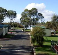 Mannum Caravan Park Cabins - Airlie Beach Holiday
