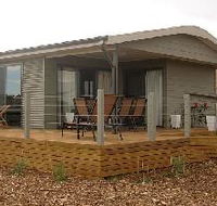 The Bird Hide - Airlie Beach Holiday