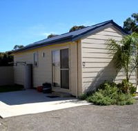 Moonta Bay Cabins - Airlie Beach Holiday
